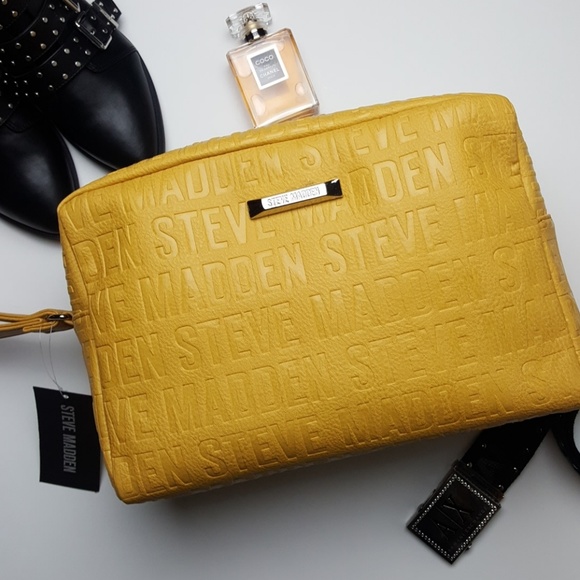 steve madden toiletry bag